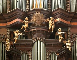 Barocker Orgelprospekt im Dom